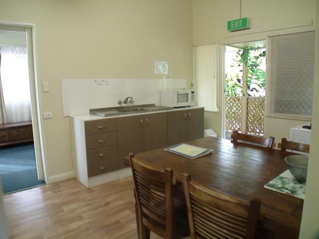 Coconut Palms On The Bay Aparthotel Hervey Bay Kamer foto